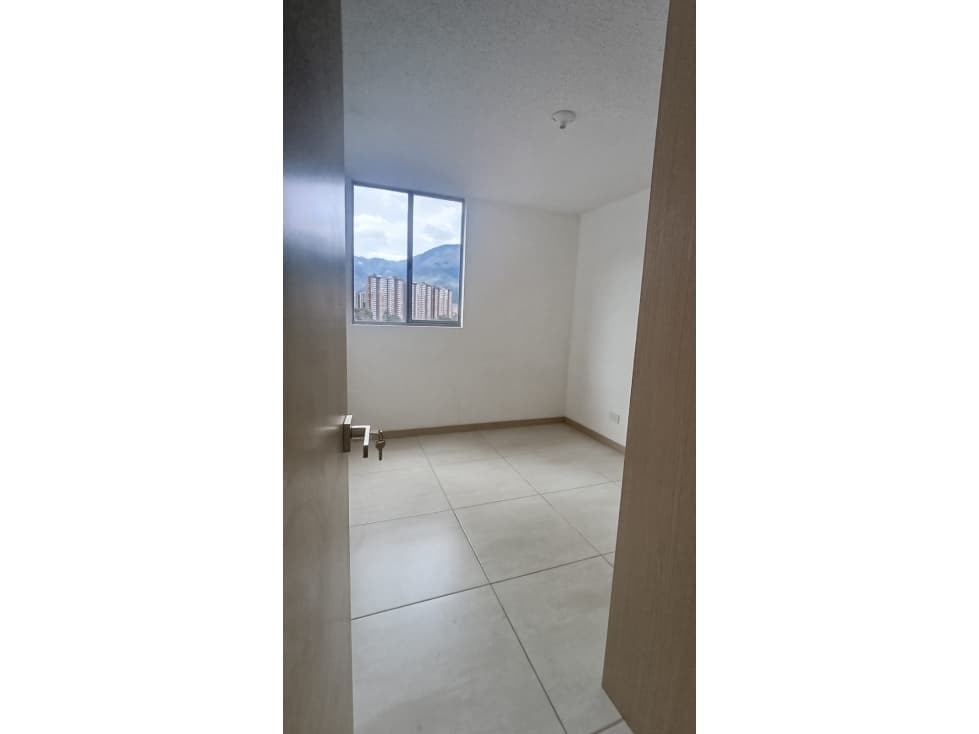 ARRIENDO APARTAMENTO EN EL SECTOR DE AMAZONIA — foto 3