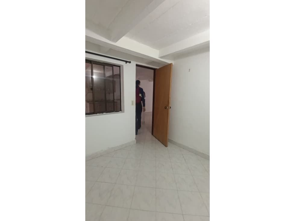ARRIENDO APARTAMENTO EN EL SECTOR DE NAVARRA — foto 3