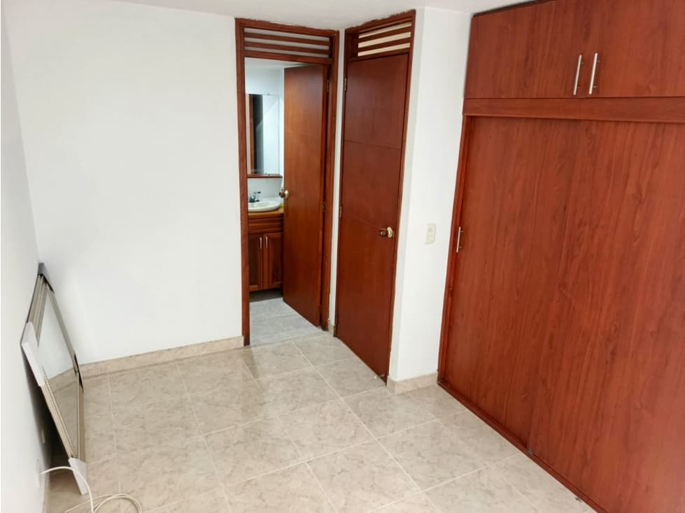 ARRIENDO APARTAMENTO SECTOR CALASANZ — foto 6