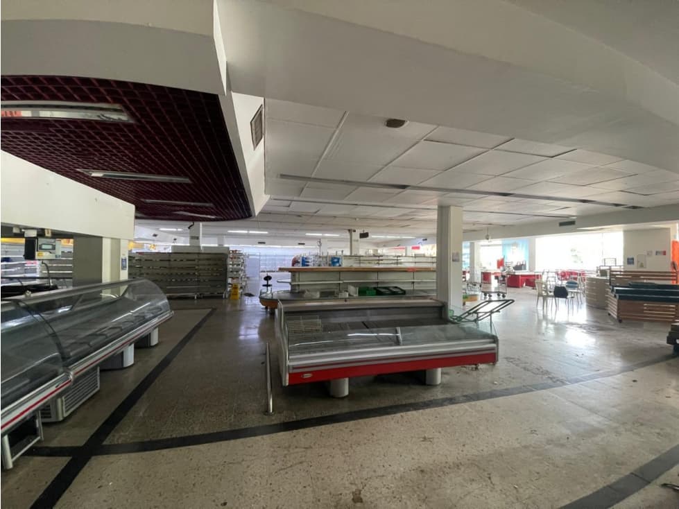 ALQUILO LOCAL LA MERCED — foto 4