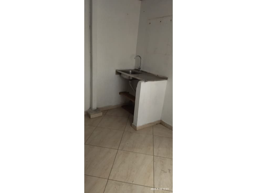 SE ARRIENDA LOCAL COMERCIAL, SECTOR VILLA PAULA. — foto 1