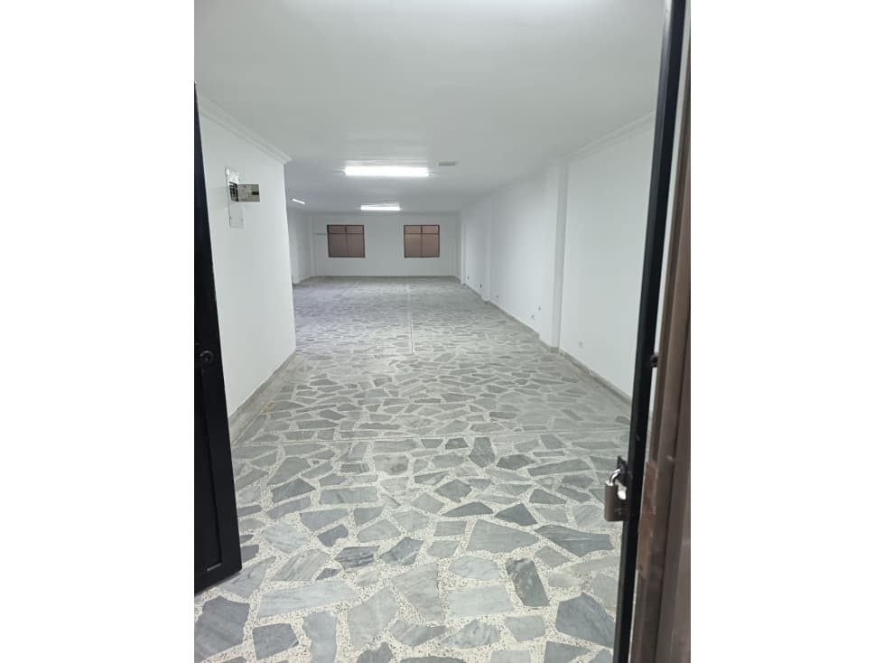 LOCAL EN ARRIENDO SAN ISIDRO — foto 3