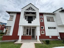 SE VENDE PRECIOSA CASA DE DOS PISOS CALARCA QUINDIO