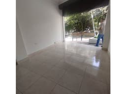 LOCAL COMERCIAL EN ARRIENDO SECTOR FERRARA