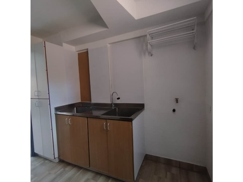 APARTAMENTO EN ARRIENDO SECTOR SIMON BOLIVAR — foto 2