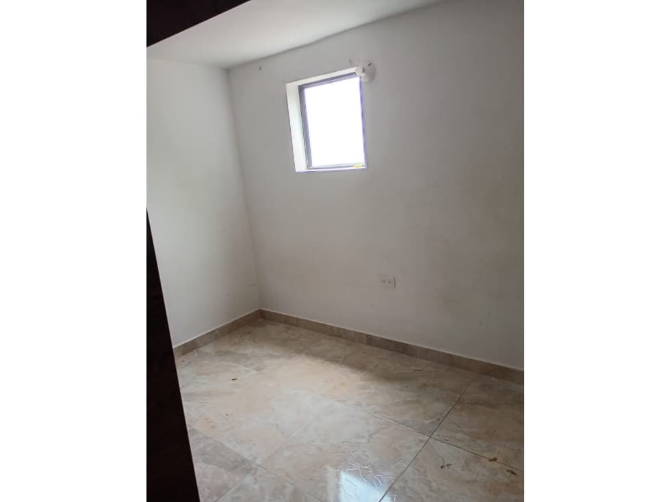 APARTAMENTO EN ARRIENDO SECTOR FERRARA — foto 4