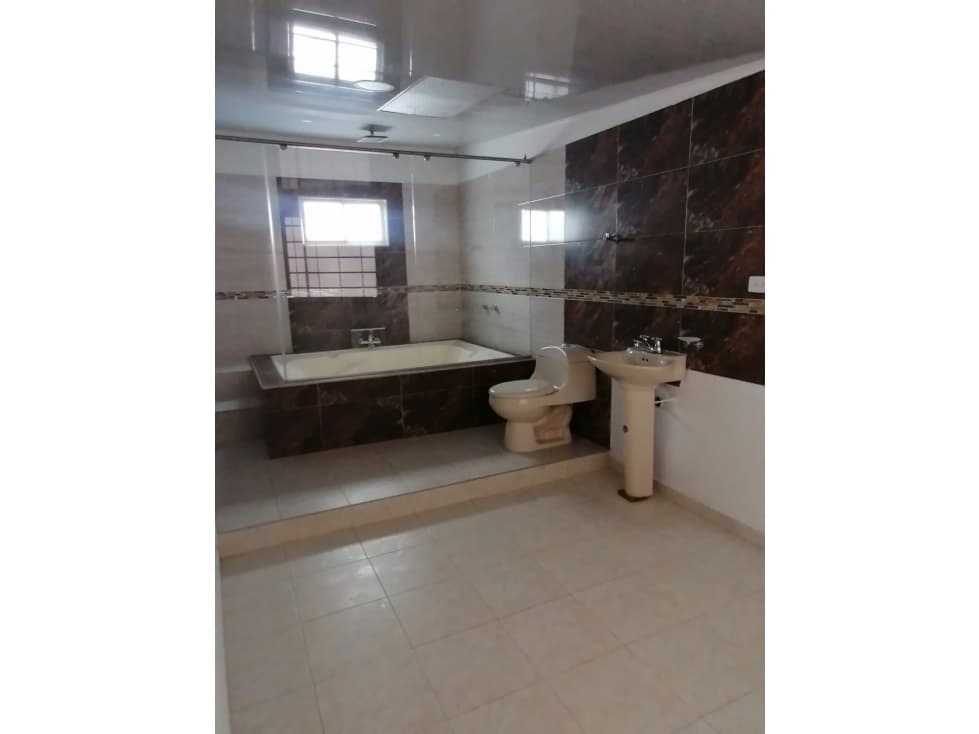 CASA EN VENTA SIBATE/ VILLAS SANTA ANA — foto 2