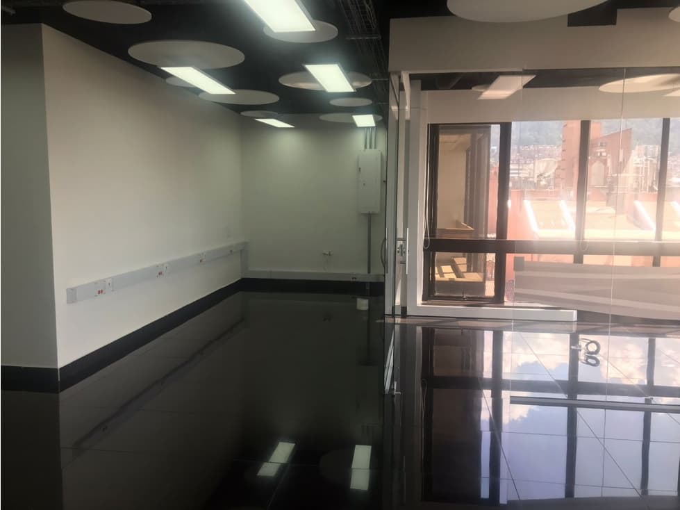 ARRIENDO OFICINA 505 EDIFICIO SKANDIA BOGOTA — foto 1