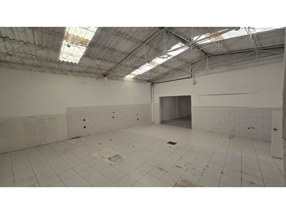 Bodega en zona Comercial. EN VENTA | Santa Sofía — foto 6