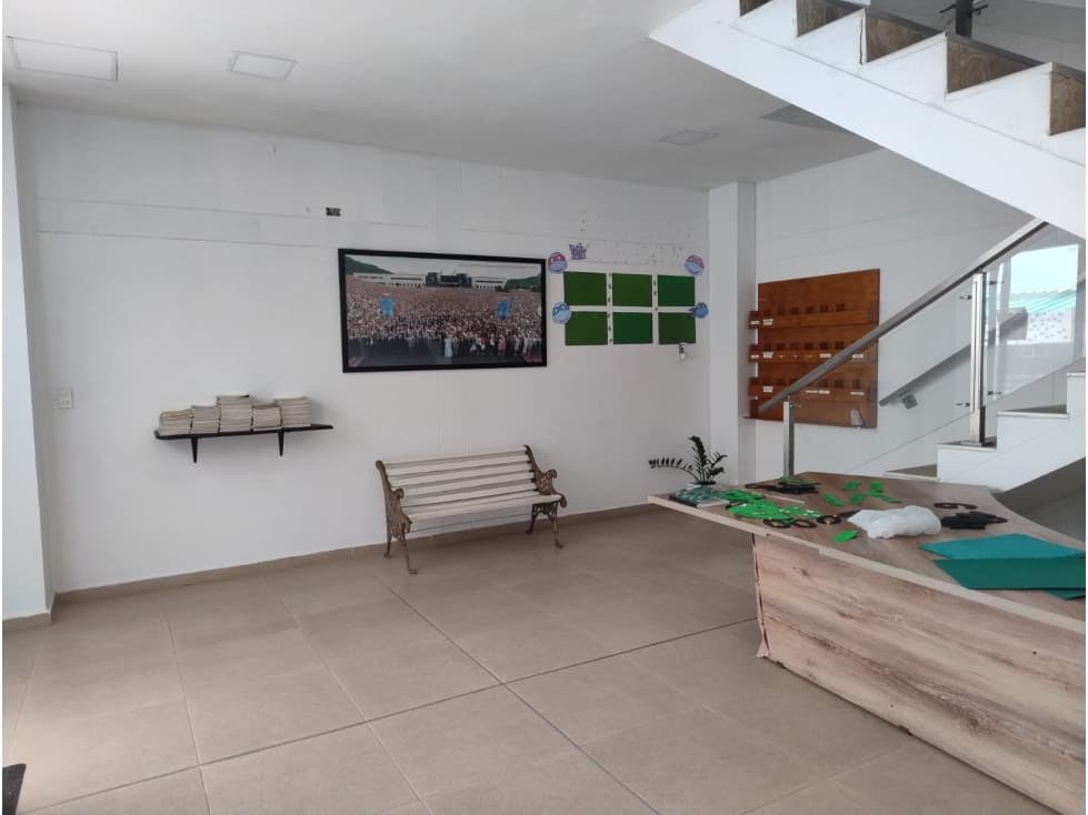 Edificio Bodegas Oficinas sobre la avenida circunvalar — foto 5
