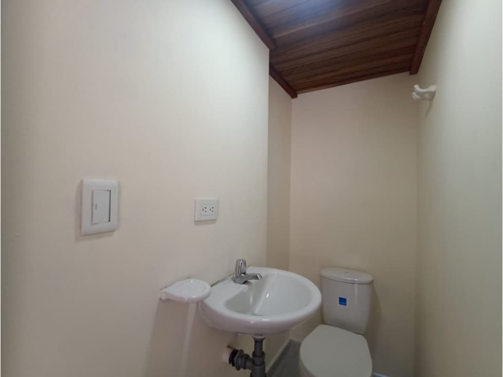 COD: 4177 -- Local - El Carmelo, Itagüí — foto 6