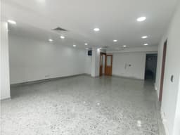 COD: 3985 -- Oficina En Arriendo - El Poblado, Medellín