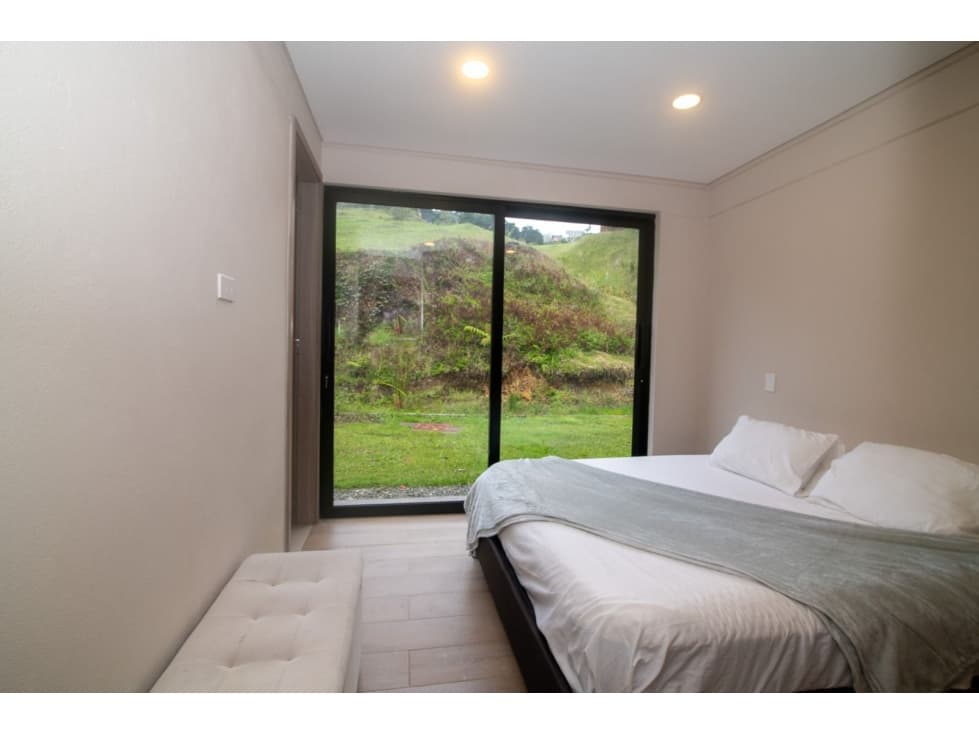 COD: 3962 -- Casalotes En Venta - Vereda Sajonia, Rionegro — foto 2