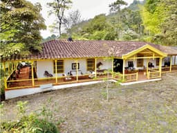 COD: 3850 -- Casalotes En Arriendo