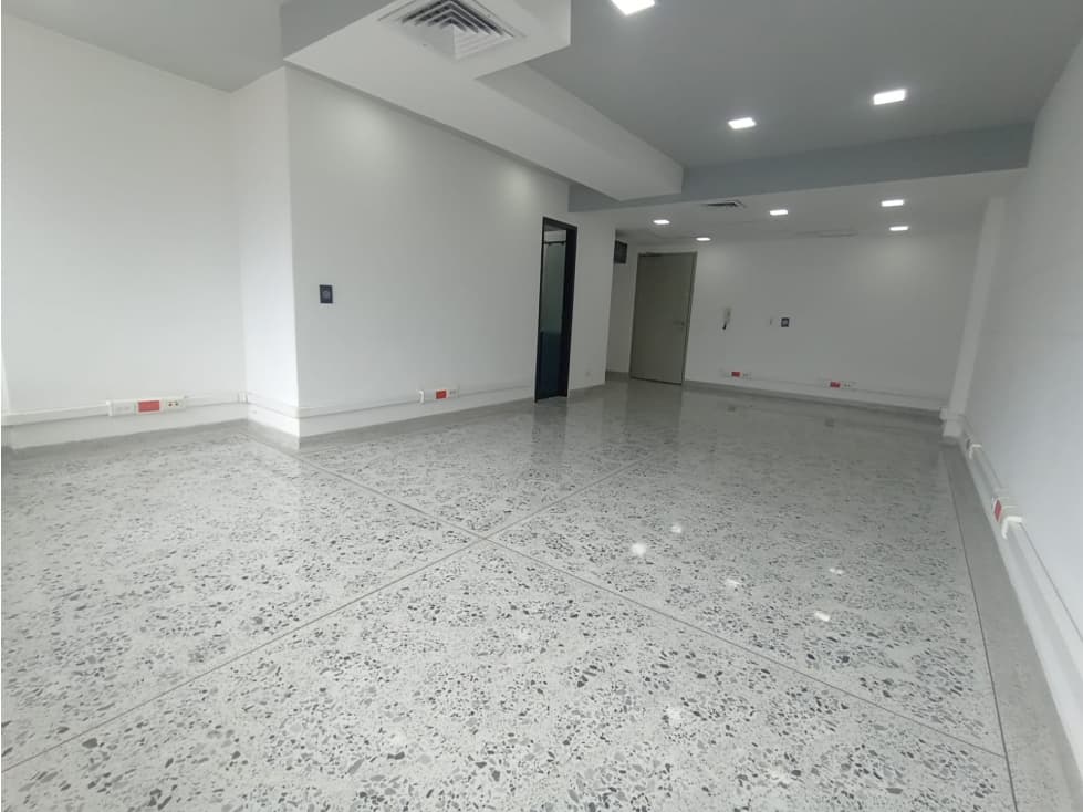 COD: 2181 -- Oficina En Arriendo - El Poblado, Medellín — foto 2