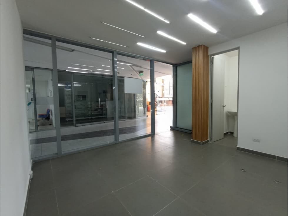 COD: 4166 -- Local - Primavera, Envigado — foto 1