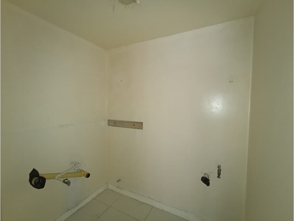 COD: 4165 -- Local - Primavera, Envigado — foto 5