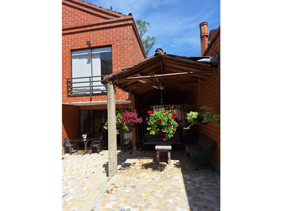 CASA CAMPESTRE EN VENTA COLA DEL ZORRO/POBLADO — foto 2