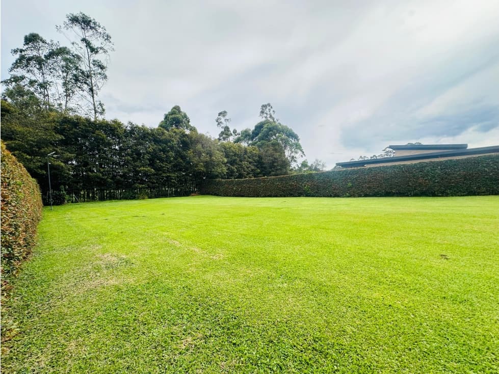 VENTA DE LOTE EN LLANOGRANDE - PARCELACIÓN — foto 1