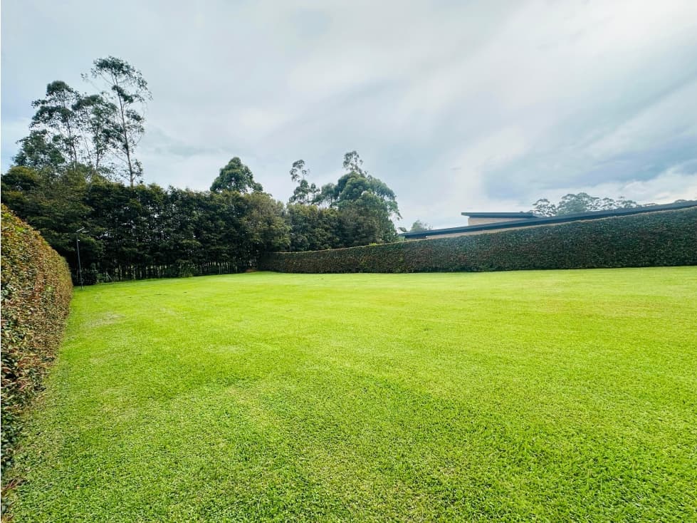 VENTA DE LOTE EN LLANOGRANDE - PARCELACIÓN — foto 2
