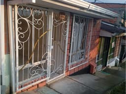 VENDO CASA EN PEREIRA