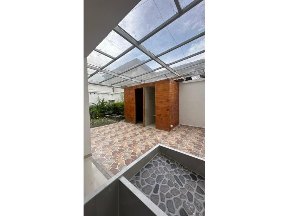 SE RENTA CASA COMERCIAL — foto 2