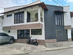 VENTA DE CASA BARRIO LAS ACACIAS ARMENIA 114 Mts2