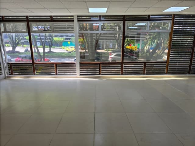 ARRIENDO DE LOCAL PRIMER PISO EN ENVIGADO SECTOR AV LAS VEGAS