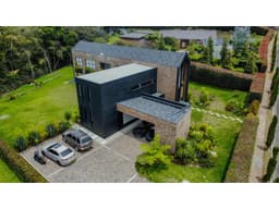 VENTA DE CASA CAMPESTRE EN ALTO DE LAS PALMAS, ENVIGADO