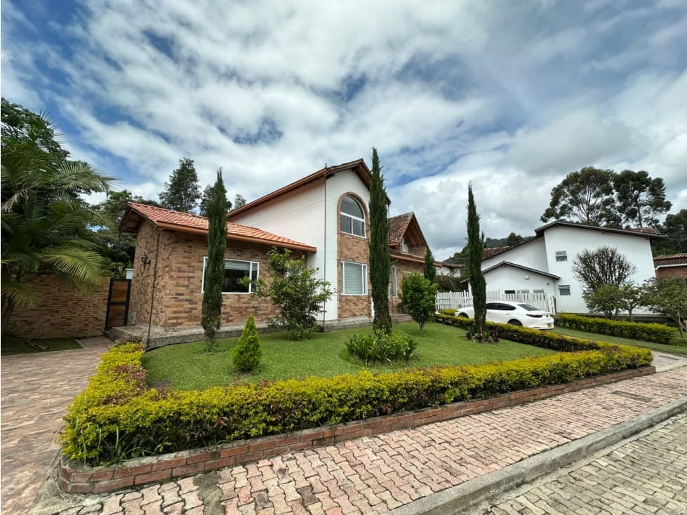 CASA EN VENTA EN EL RETIRO ANTIOQUIA . — foto 1