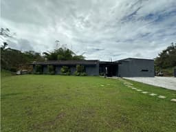 SE VENDE CASA EN SAN ANTONIO, VÍA SAMARIA.