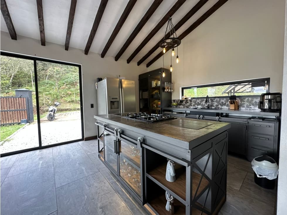 SE VENDE CASA EN SAN ANTONIO, VÍA SAMARIA. — foto 6