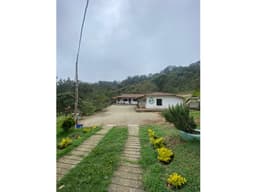SE VENDE CASA CAMPESTRE EN LA VEREDA PANTANILLO.