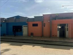 VENTA CASA CON 2 APARTAMENTOS URB. BETANCÍ MONTERÍA CÓRDOBA - M