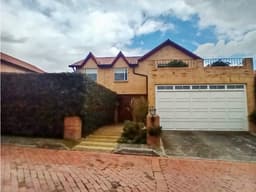 VENTA CASA CAMPESTRE EN LA BALSA LAS JUNTAS CHIA