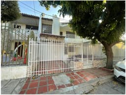 VENTA AMPLIA CASA RESIDENCIAL RIASCOS STA MTA F.V