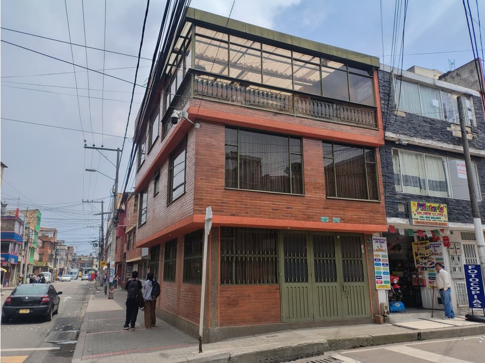 VENTA CASA EN ENGATIVA PUEBLO - BOGOTA — foto 1