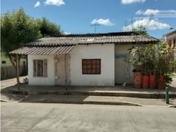 VENTA CASA CON TRES APARTAMENTOS BARRIO 6 DE MARZO SECTOR CORPIVOL -M