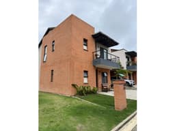 VENTA CASA CERRITOS