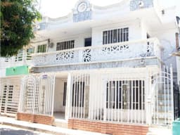 SE VENDE CASA MULTIFAMILIAR CON TRES APTOS SAN FRANCISCO SM LC