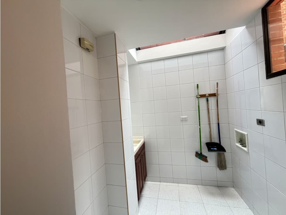 VENTA DE OFICINA EN PARQUE CENTRAL BAVARIA — foto 3
