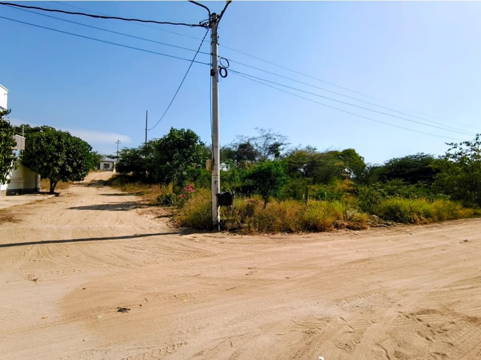 VENTA LOTE COMERCIAL BELLO HORIZONTE - E.R — foto 4
