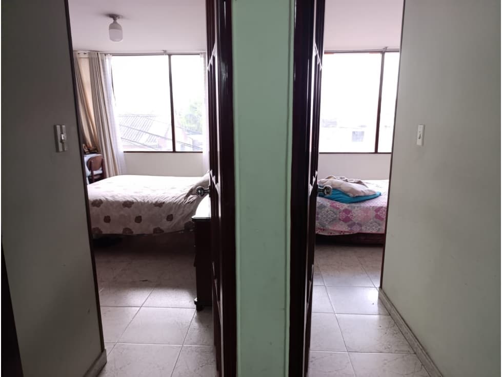 VENTA CASA MOLINOS DEL SUR, BOGOTA — foto 3