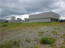 LOTE URBANO MEDIANERO ARMENIA AV CENTENARIO 2400