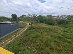 SE VENDE LOTE URBANO VIS O ESTRATO 4 / SUR OCCIDENTE ARMENIA / COL