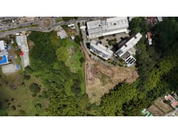 SE VENDE MAGNIFICO LOTE AV. CENTENARIO EN ARMENIA 13500 / COL