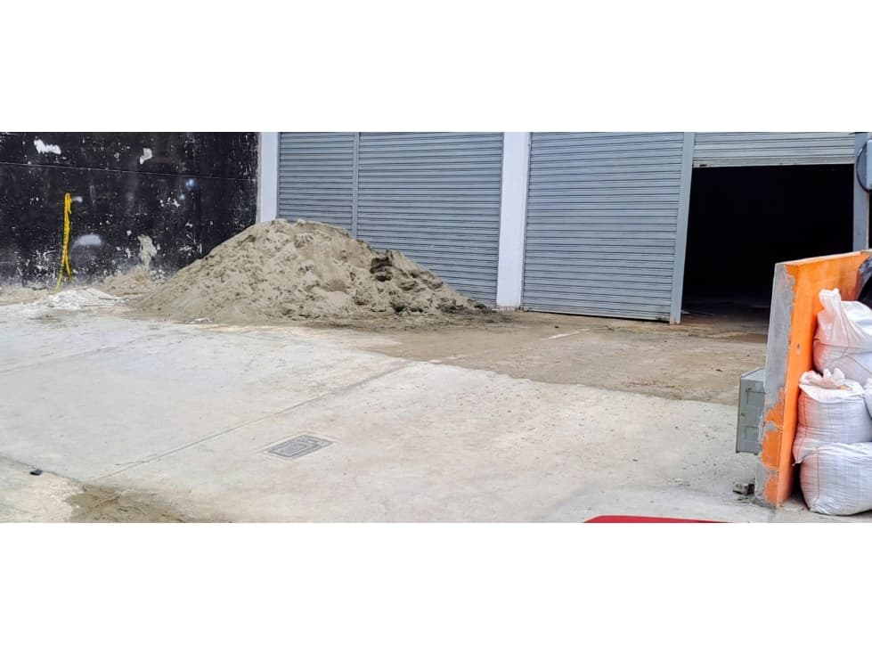 LOCAL COMERCIAL CENTRO ARMENIA 400 / COL JH — foto 3