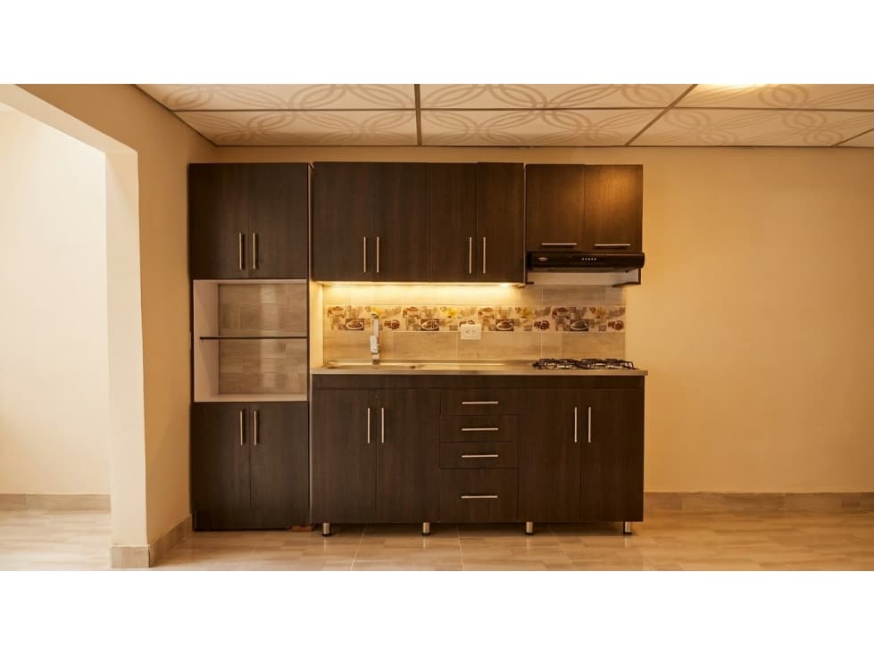 ¡GRAN OPORTUNIDAD DE INVERSION! CASA ESQUINERA CON LOCAL EN VENTA. — foto 2