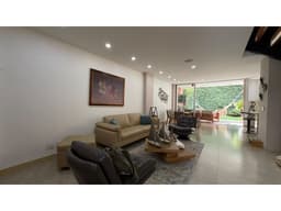 Nuevo Ingreso se vende casa familiar exclusiva en El Esmeraldal
