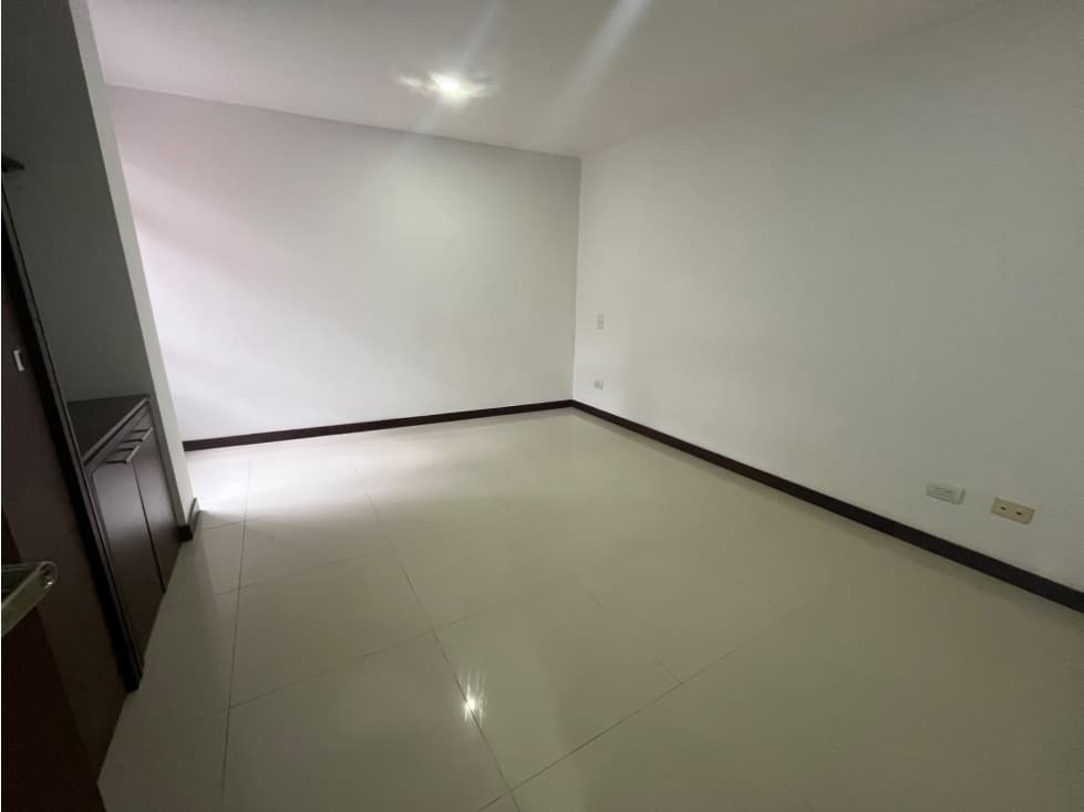 ARRIENDO APARTAMENTO ENVIGADO LA INMACULADA — foto 3